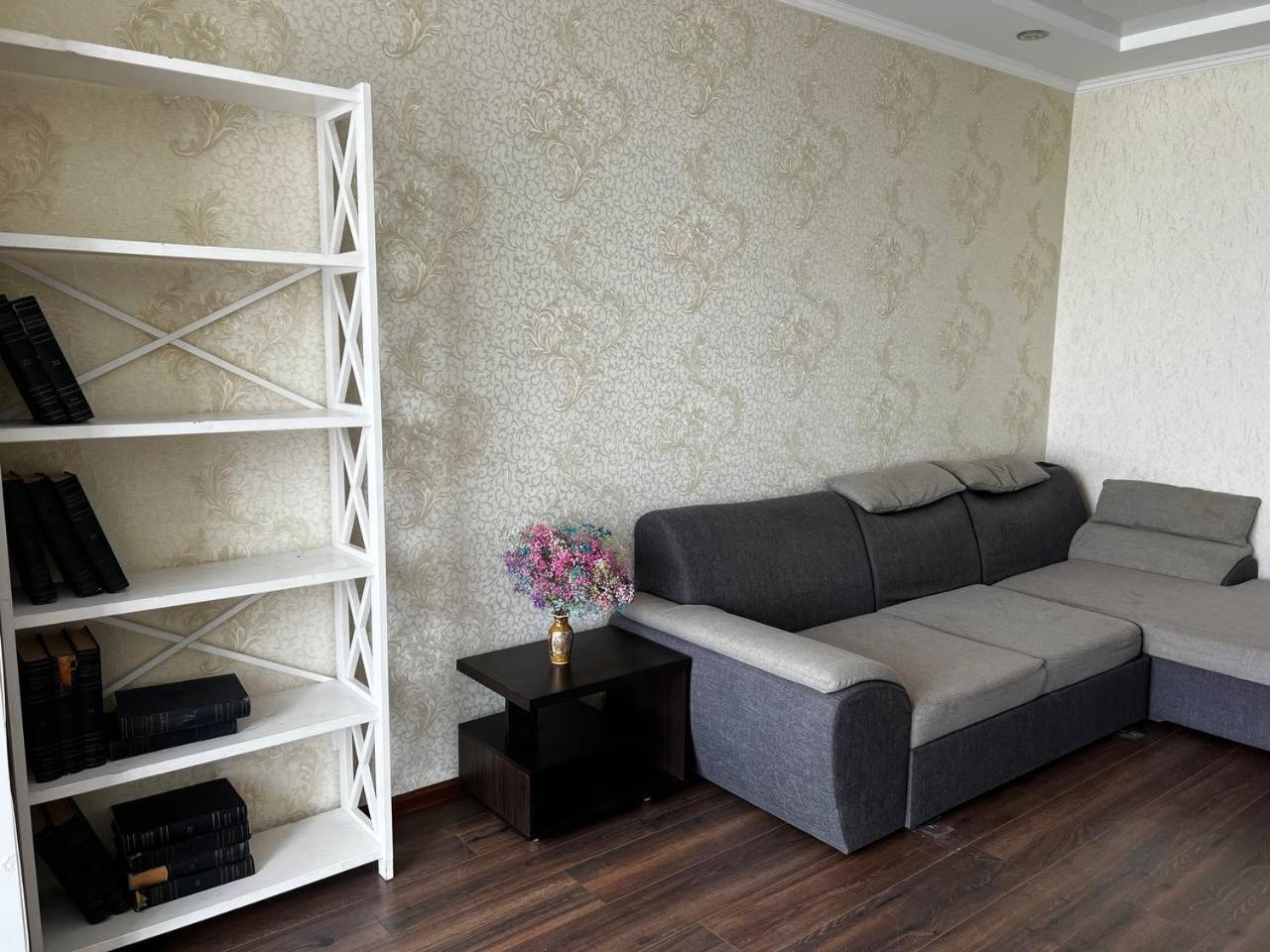 Chernigov City Apartments Na Peremohy Екстериор снимка